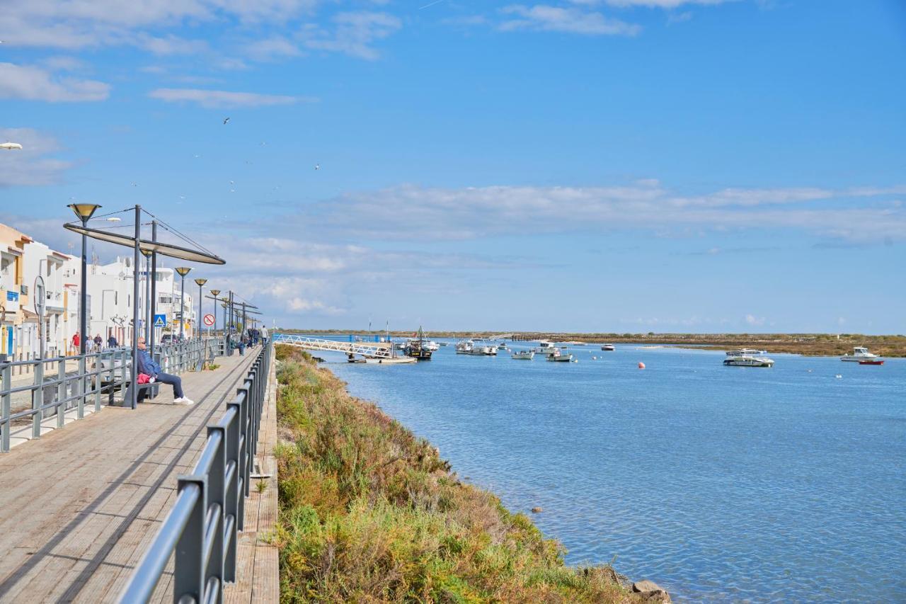 Beautiful Seaside Apartments タヴィラ エクステリア 写真