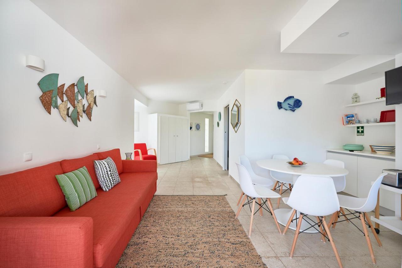 Beautiful Seaside Apartments タヴィラ エクステリア 写真