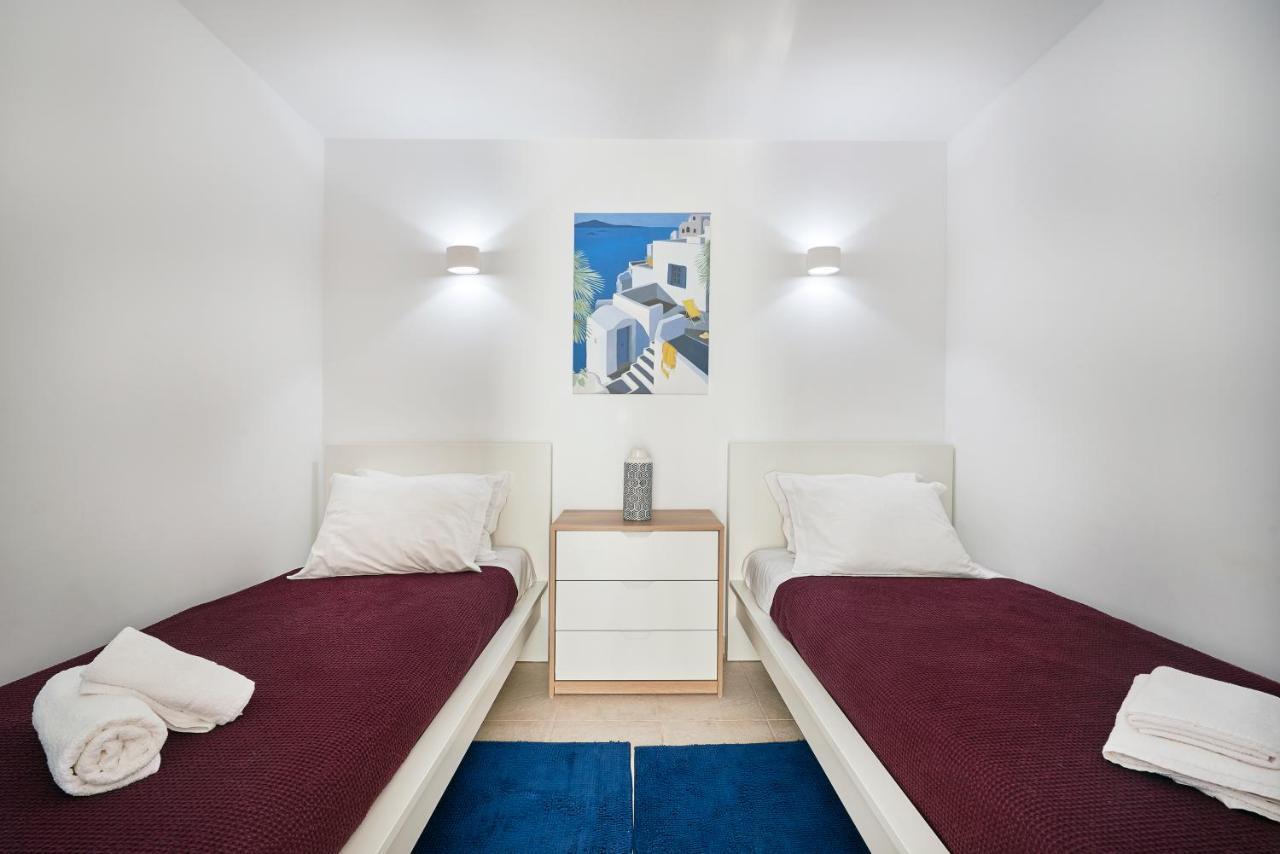 Beautiful Seaside Apartments タヴィラ エクステリア 写真