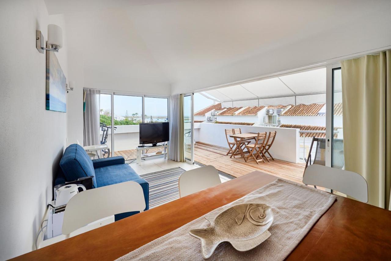 Beautiful Seaside Apartments タヴィラ エクステリア 写真