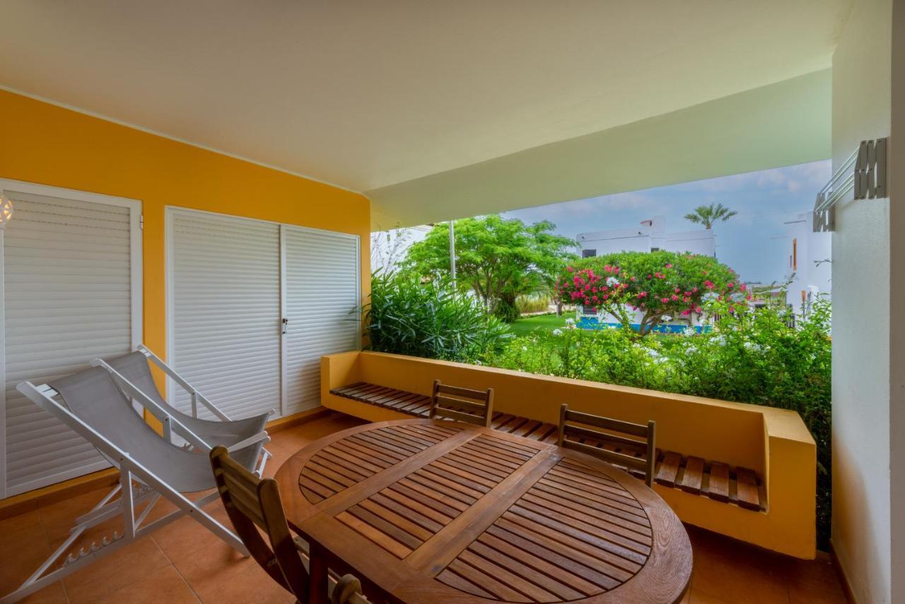 Beautiful Seaside Apartments タヴィラ エクステリア 写真