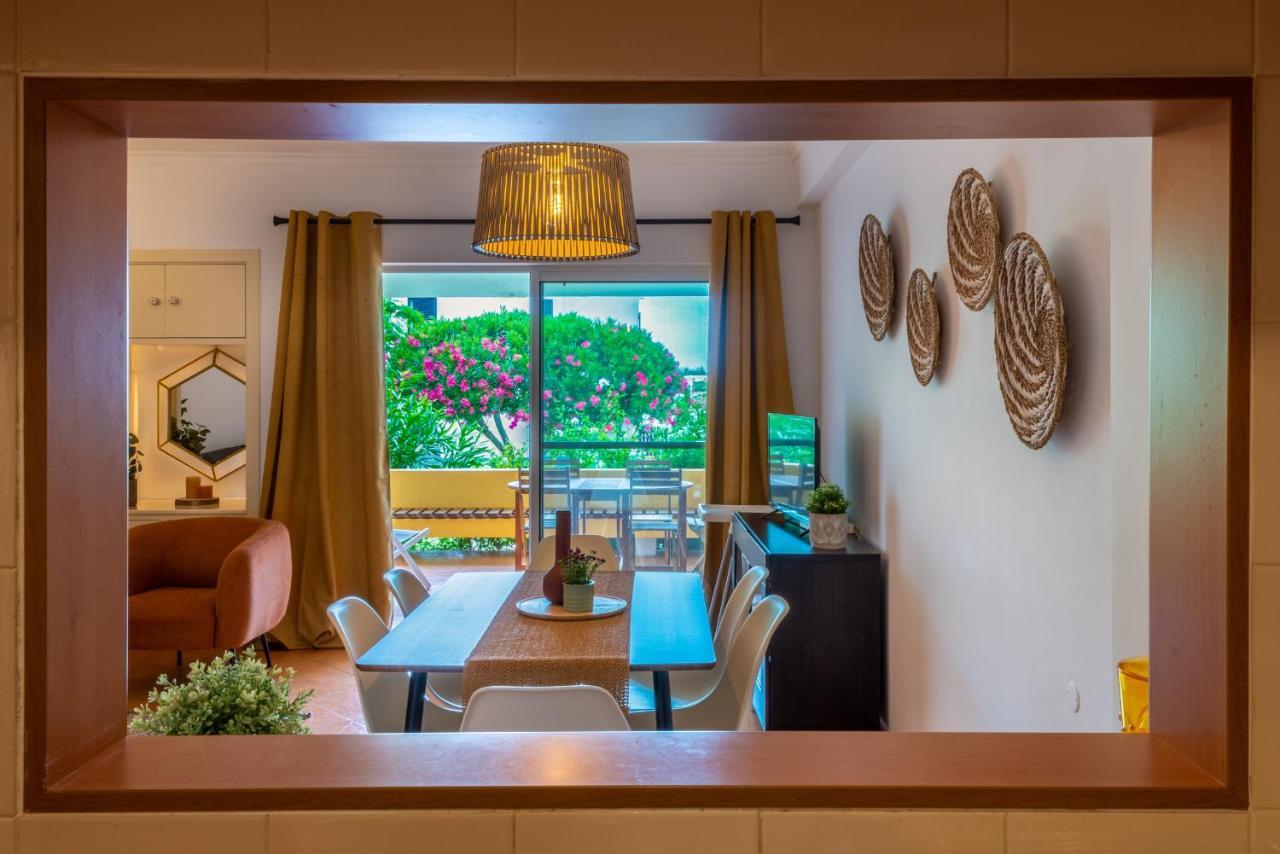 Beautiful Seaside Apartments タヴィラ エクステリア 写真